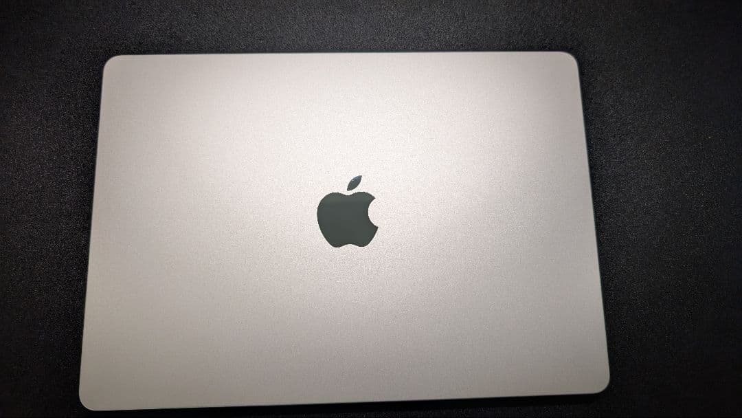 MacBook Air M2 8GBメモリ / 512GB