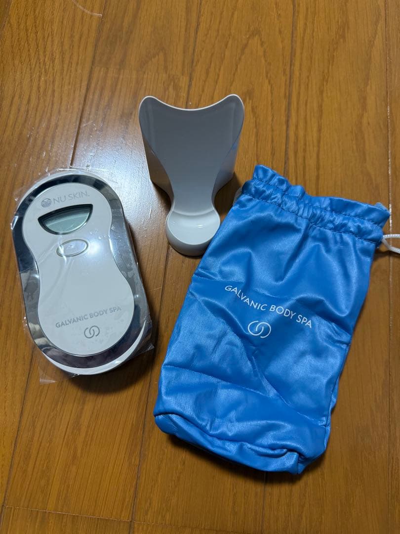 NU SKIN GALVANIC BODY SPA 本体と付属品