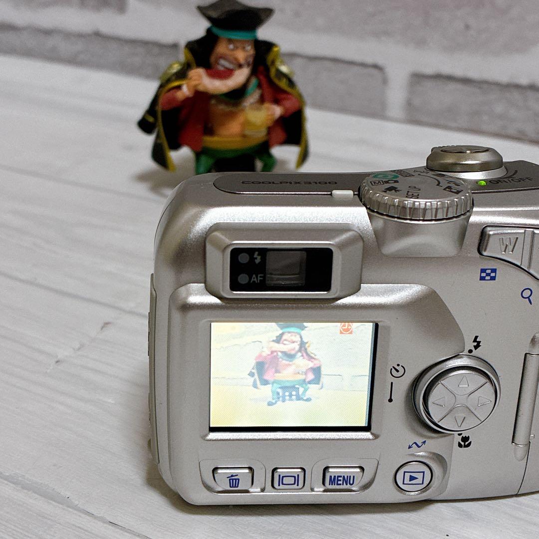 美品　Nikon COOLPIX 3100 デジカメ 箱付き