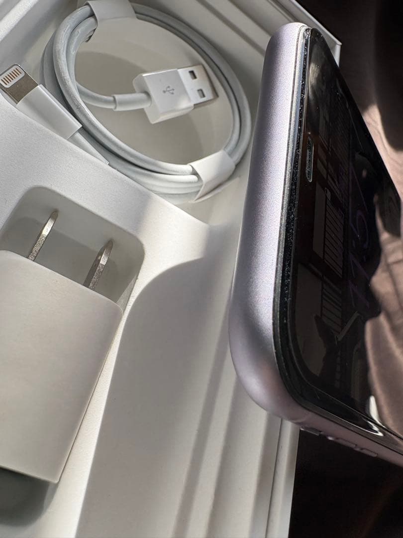 Apple iPhone 11 パープル 本体 充電器付き