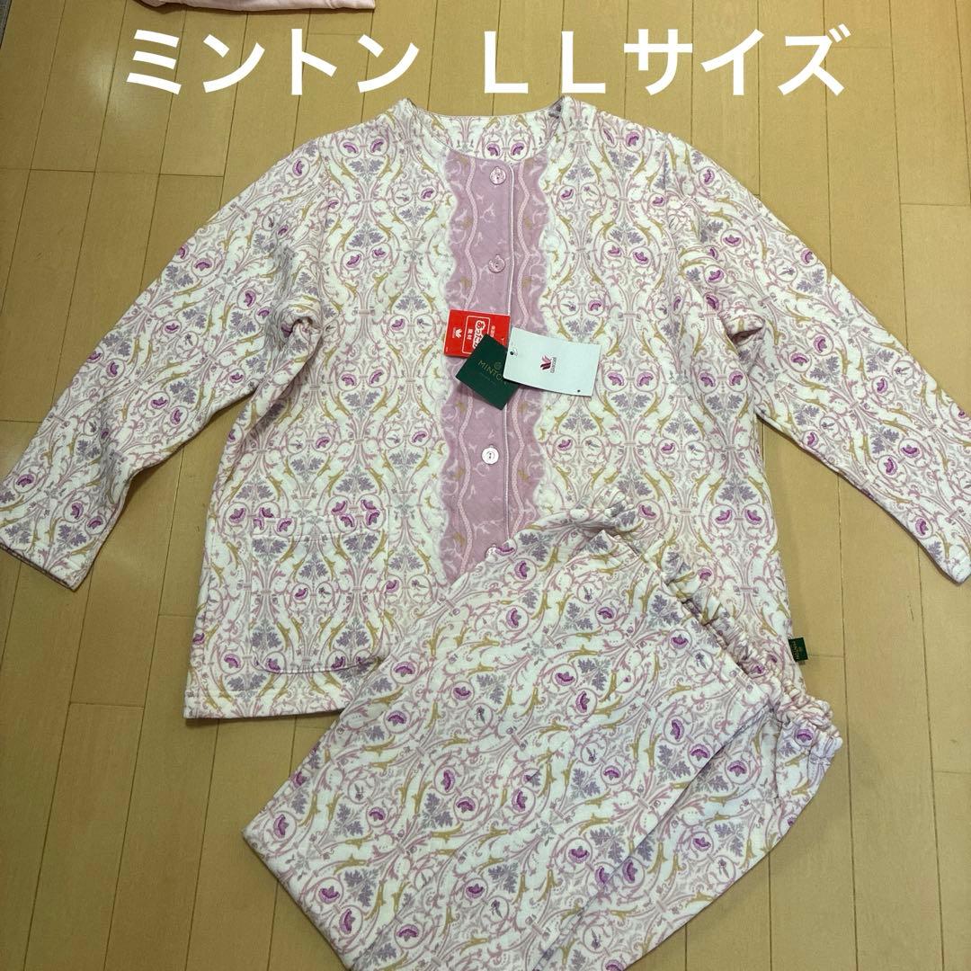 ミントン♪新品 長袖パジャマ ＬＬサイズ ワコール　あったか素材　キルトニット