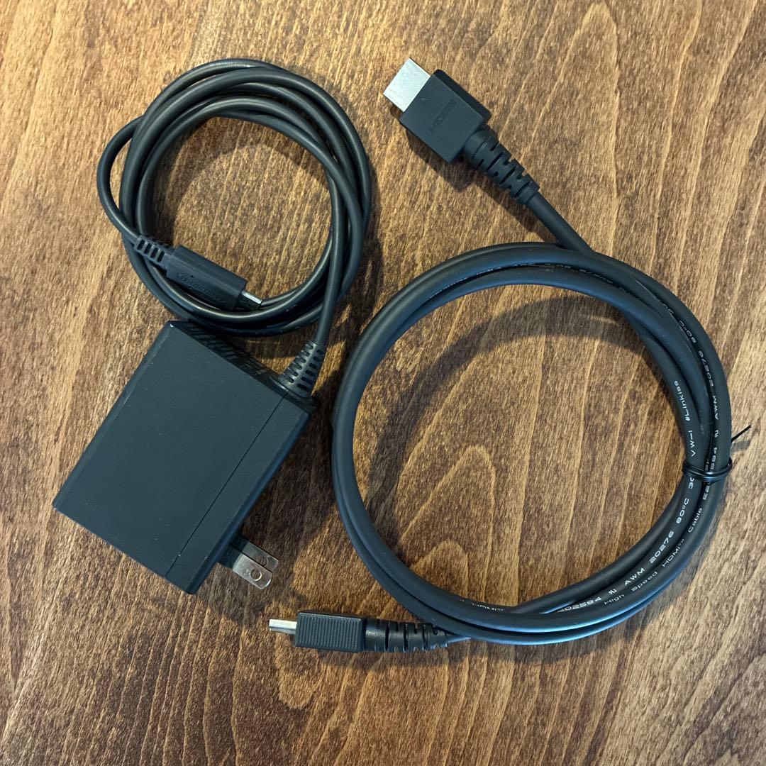 Nintendo Switch本体6年使用Joy-Conやや不具合あり傷汚れあり