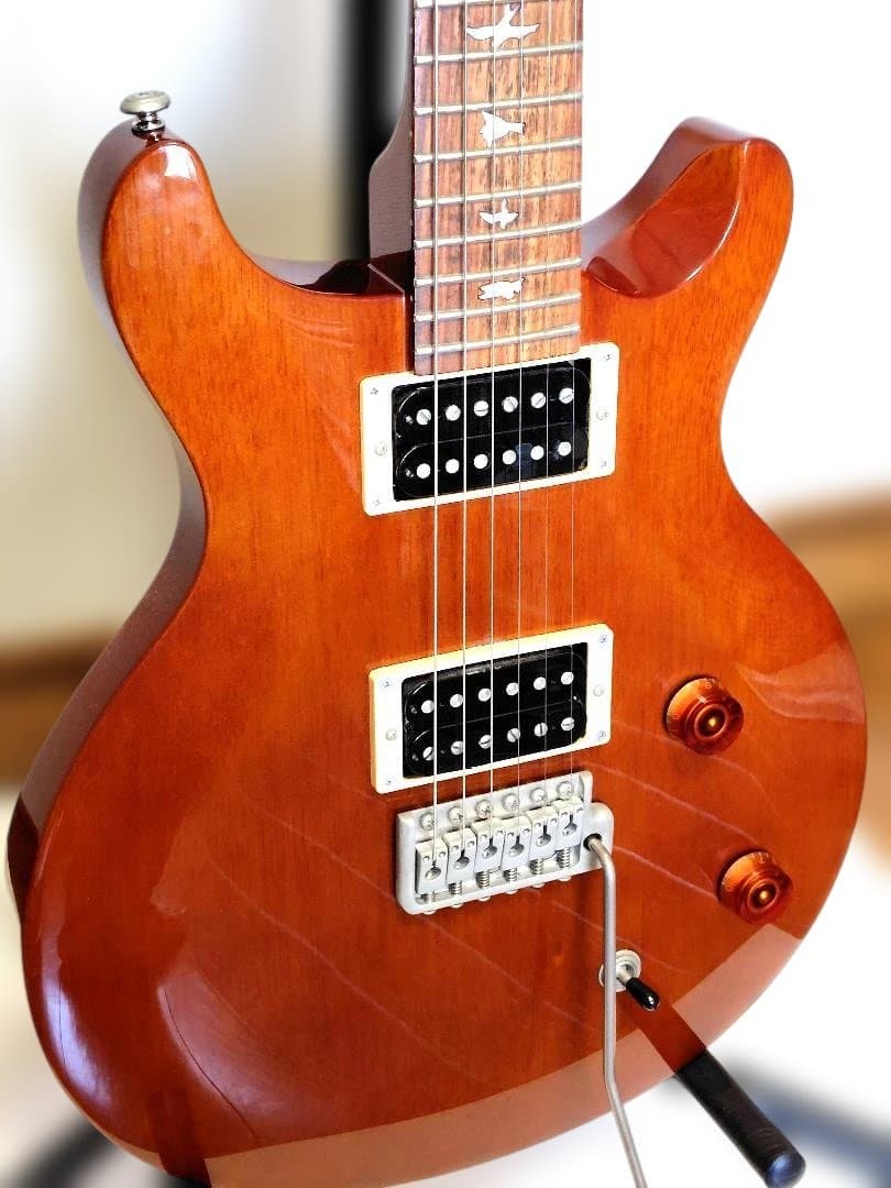 エレキ・ギター　PRS Santana