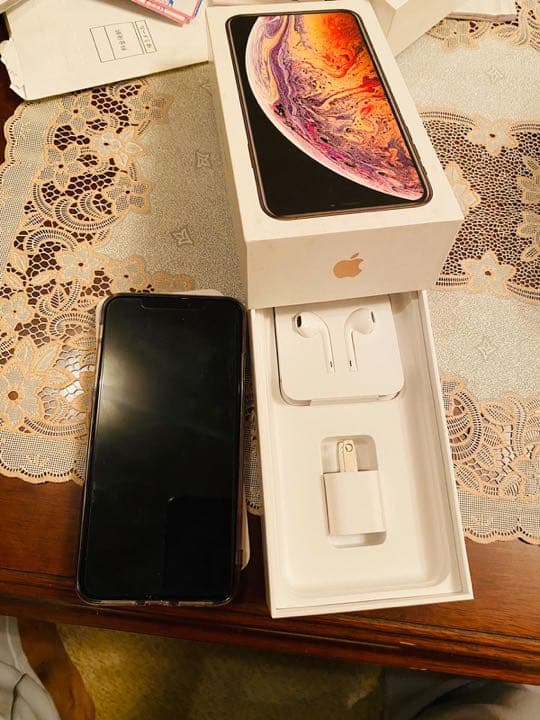 Apple iPhone XS Max 256GB simフリー