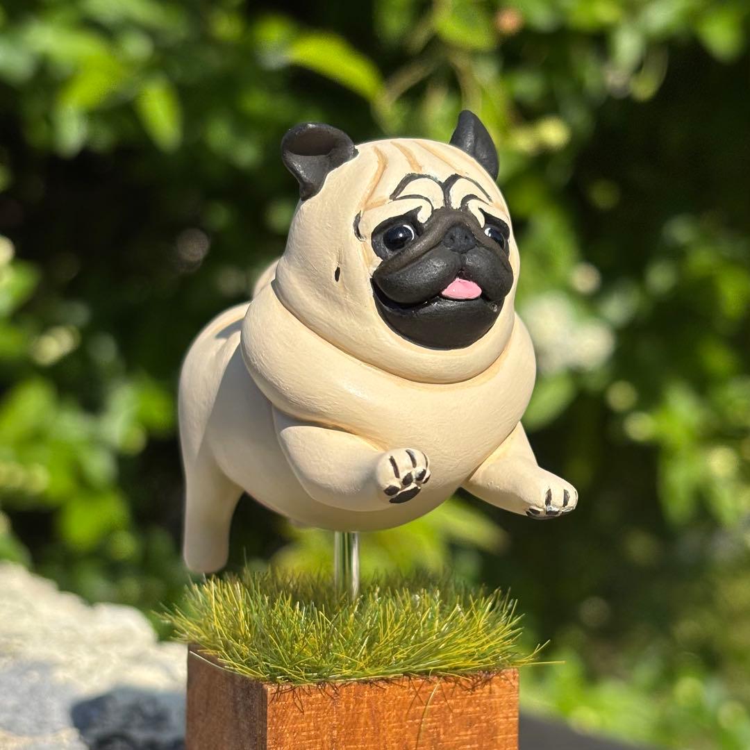 パグ走りおパグさん：フォーンver.（RUN PUG RUN）