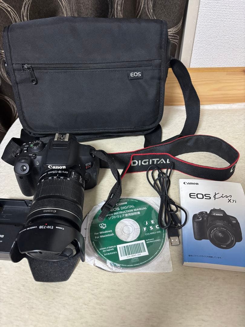 Canon EOS Kiss X7i デジタル一眼レフカメラ