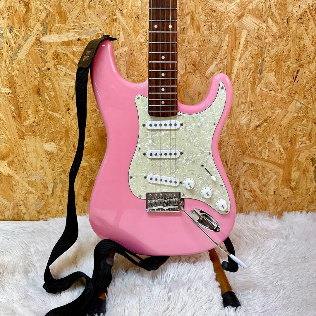 Mavis ストラトキャスタータイプ ピンク 初心者向け おまけ付 エレキギター