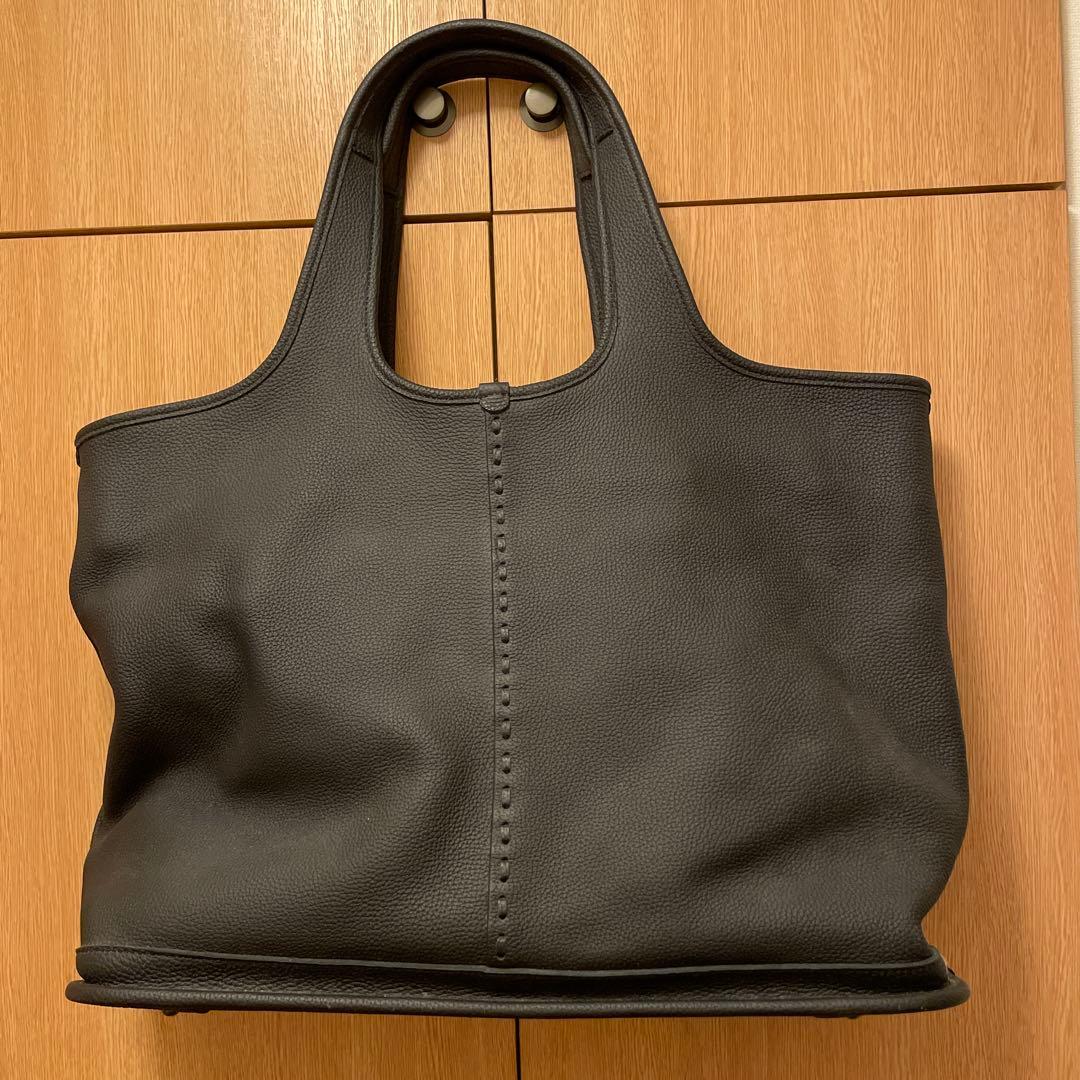 【セール中】Magnu黒 レザー トートバッグ