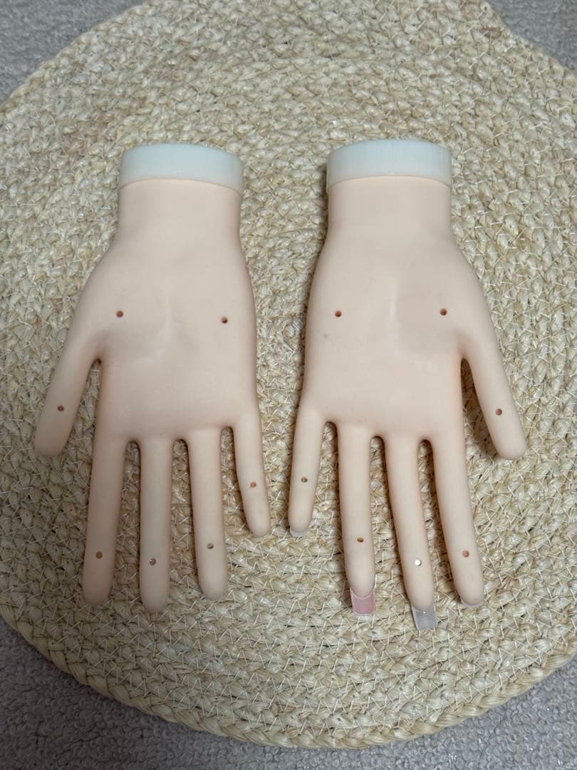 買取決定済み　ネイル認定モデルハンド