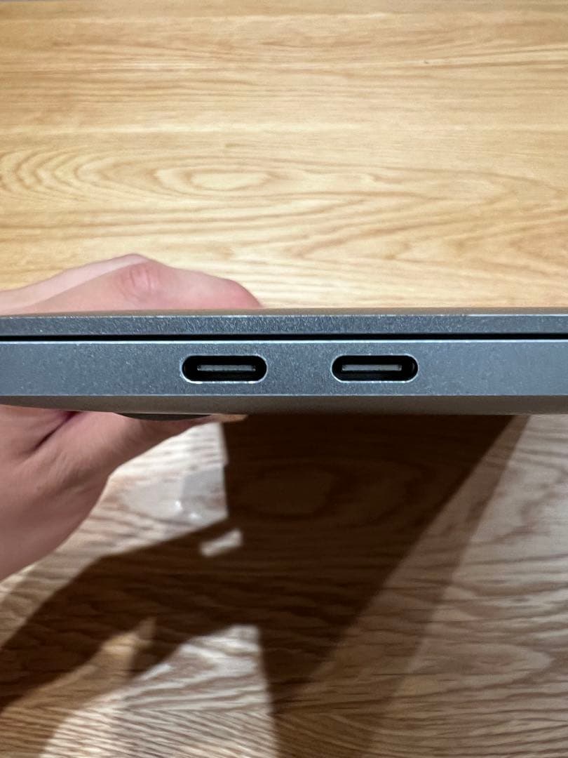 Apple MacBook pro 2019年（2020年3月購入）美品