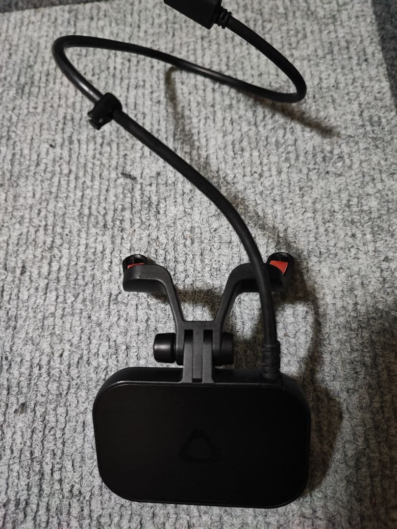 VIVE Facial Tracker 箱付き