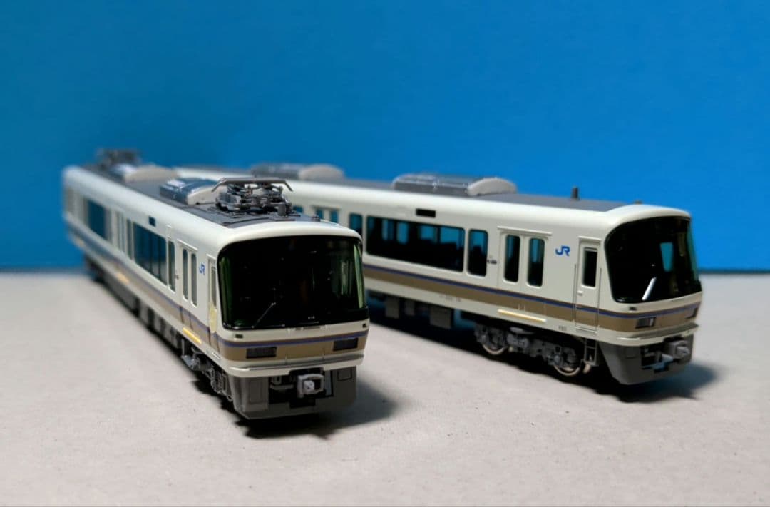 KATO 10-1581 221系リニューアル車嵯峨野線 4両セット