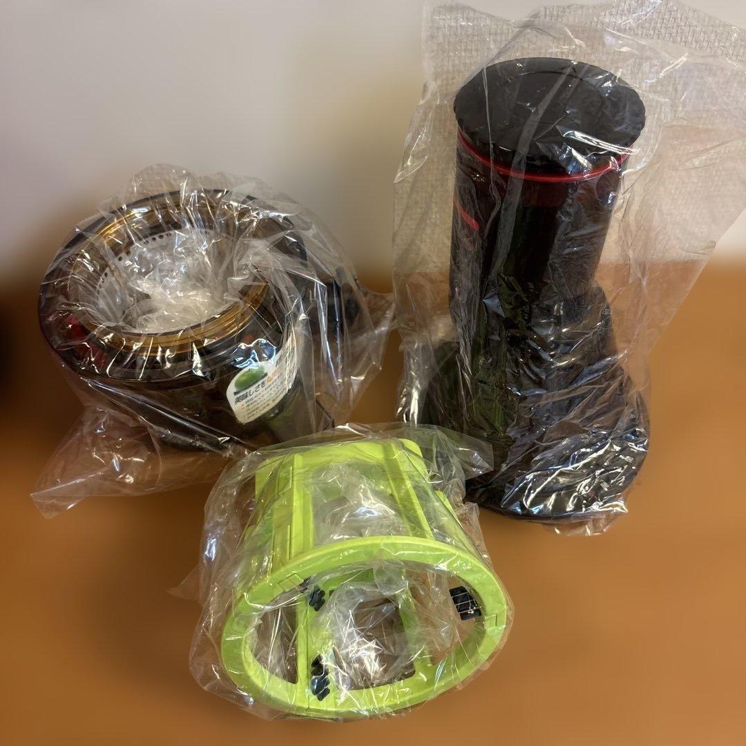 Kuvings 赤 ジューサー 未使用品