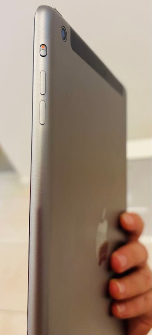 iPad Air Wi-Fiモデル 32GB MD792JA/A