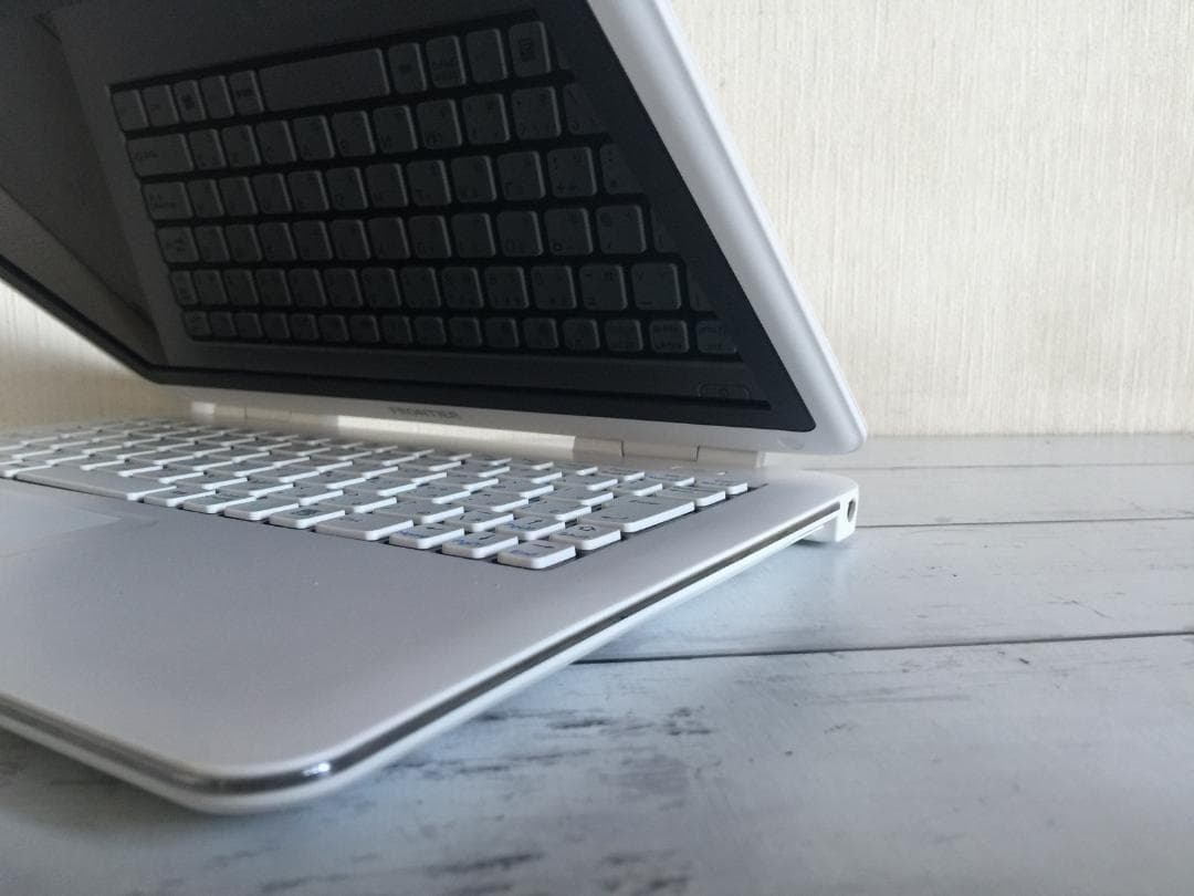 FRONTIER FRNV105 11.6型TFT液晶　 薄型・コンパクトPC