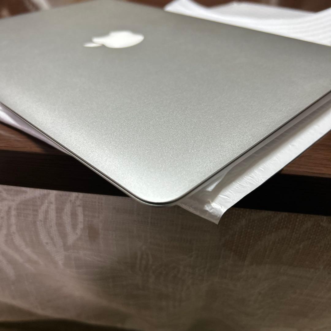 MacBook Air 13インチ (2017) 本体