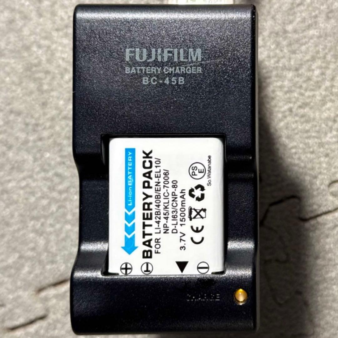 ☆動作OK FinePix Z100fd バッテリー＆充電器付き