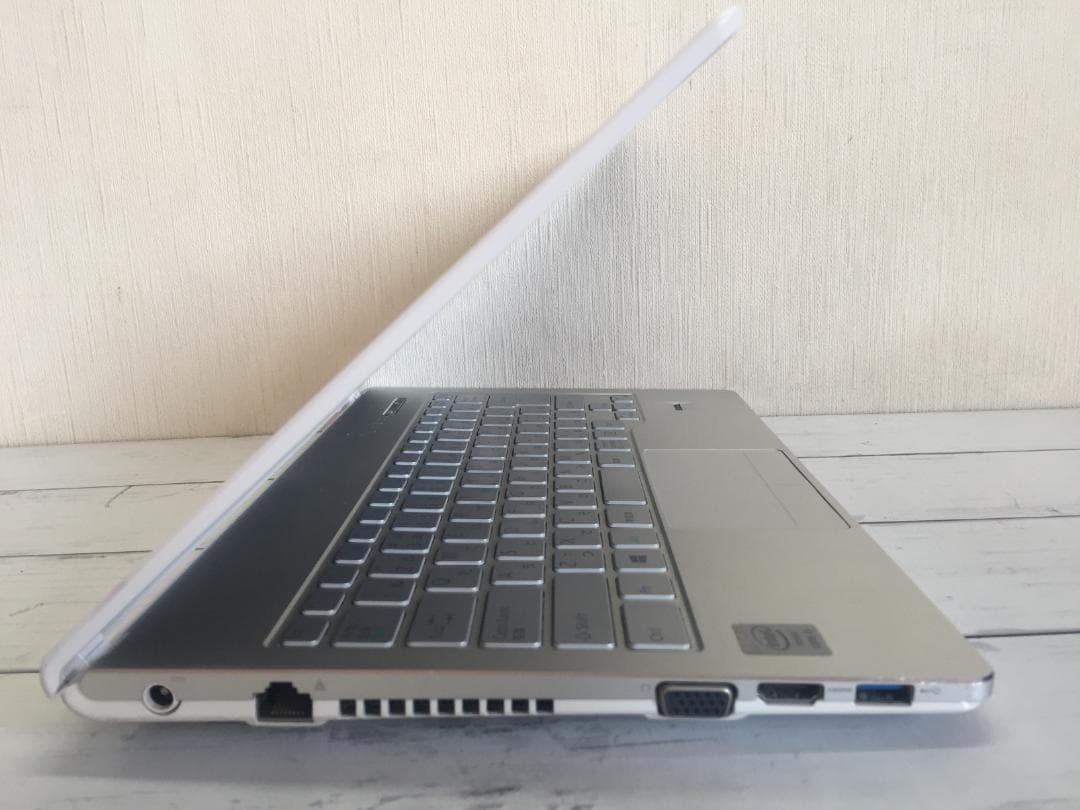 富士通 SH90/M 13.3型液晶/Office2024/Win11