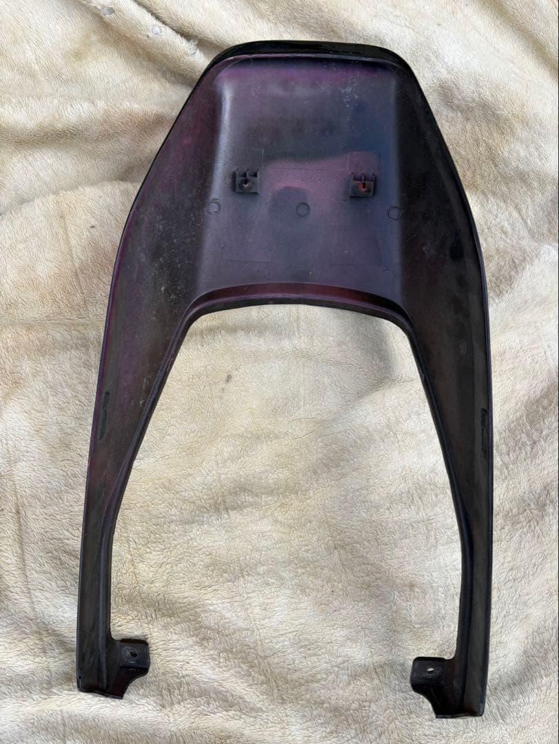 ゼファー400 純正テールカウル