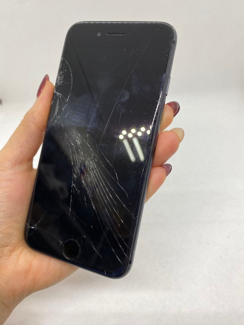 Iphone 8 256GB Sim フリー　45297