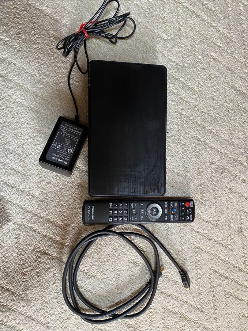 Panasonic TU-BUHD100 本体とリモコンケーブル