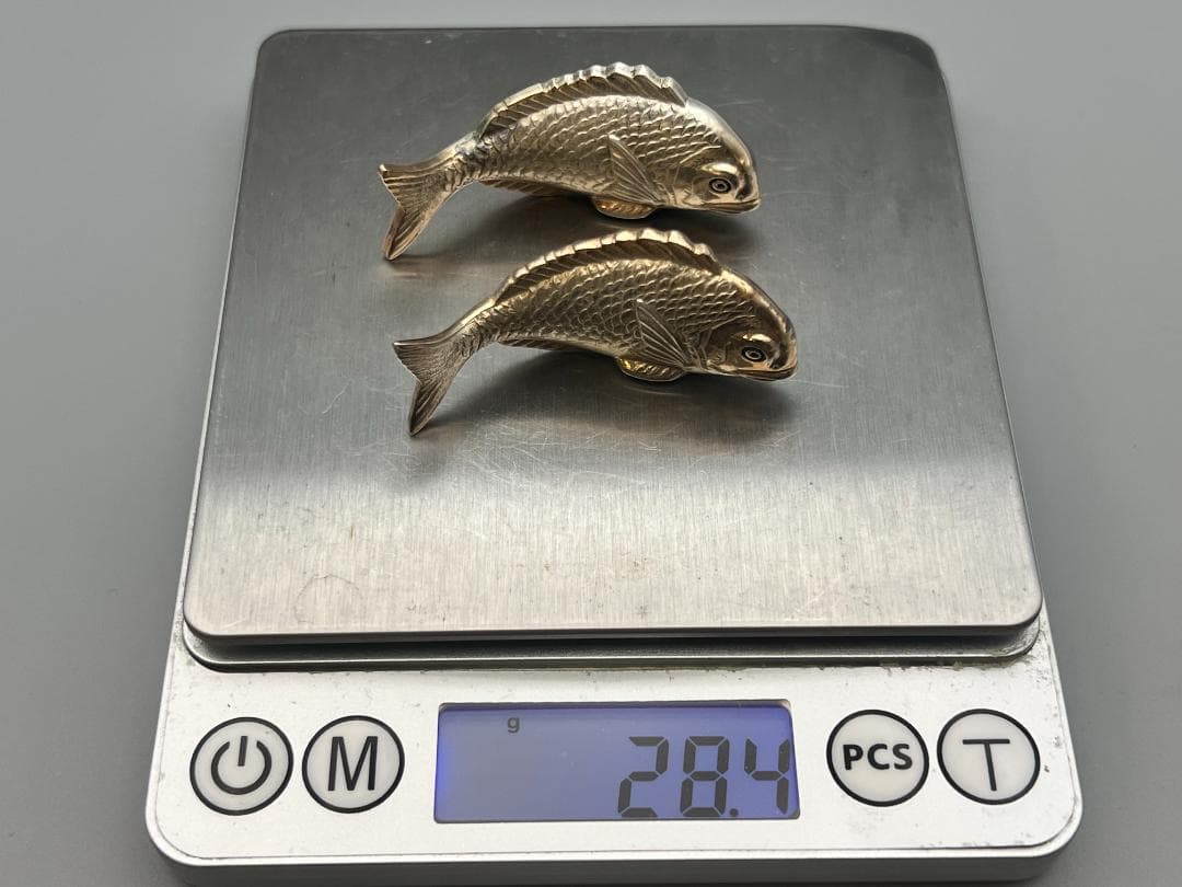 【海】純銀　鯛形　箸置き　2個　銀製　銀製品　銀器　台所用品　置物　重量約28g