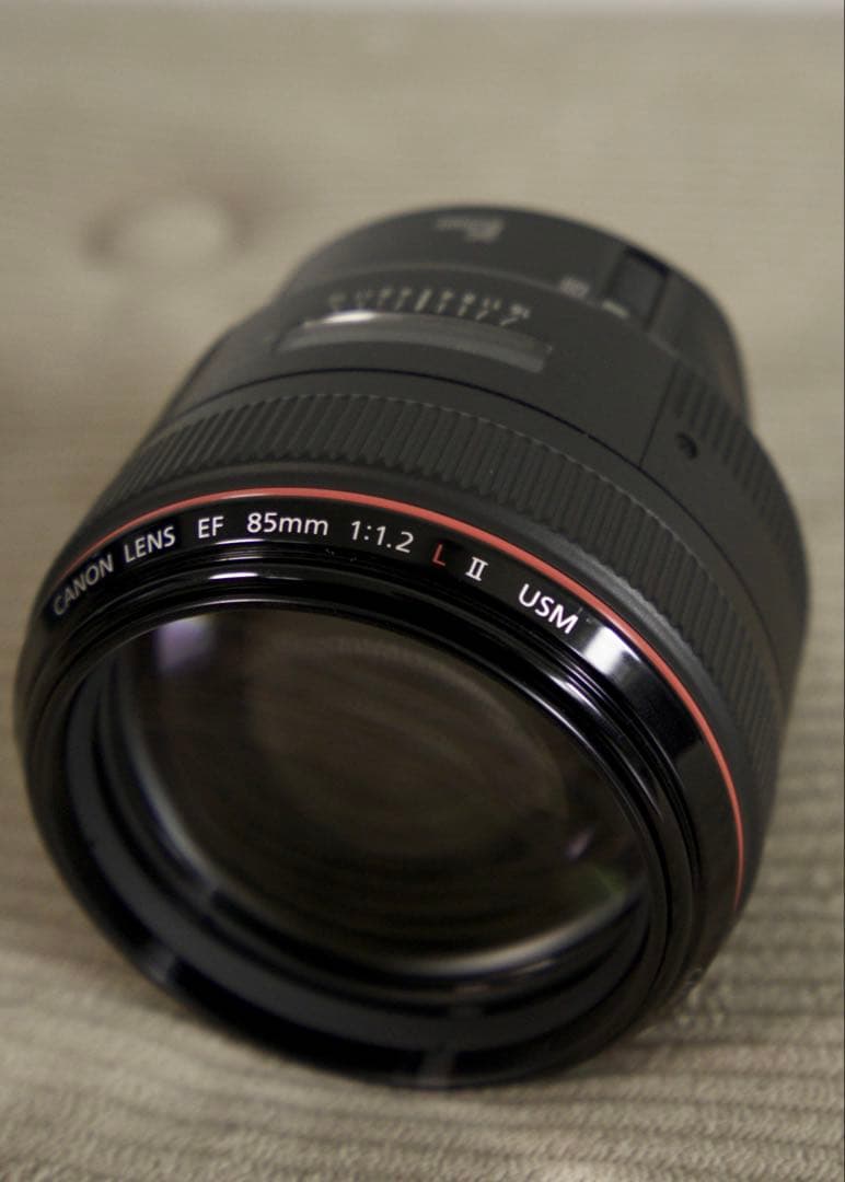 Canon EF 85mm f/1.2L II USM レンズ