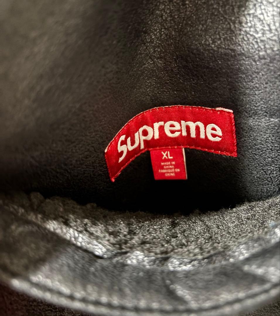 ジャケット・アウター Supreme Reversible Faux Shearling vest