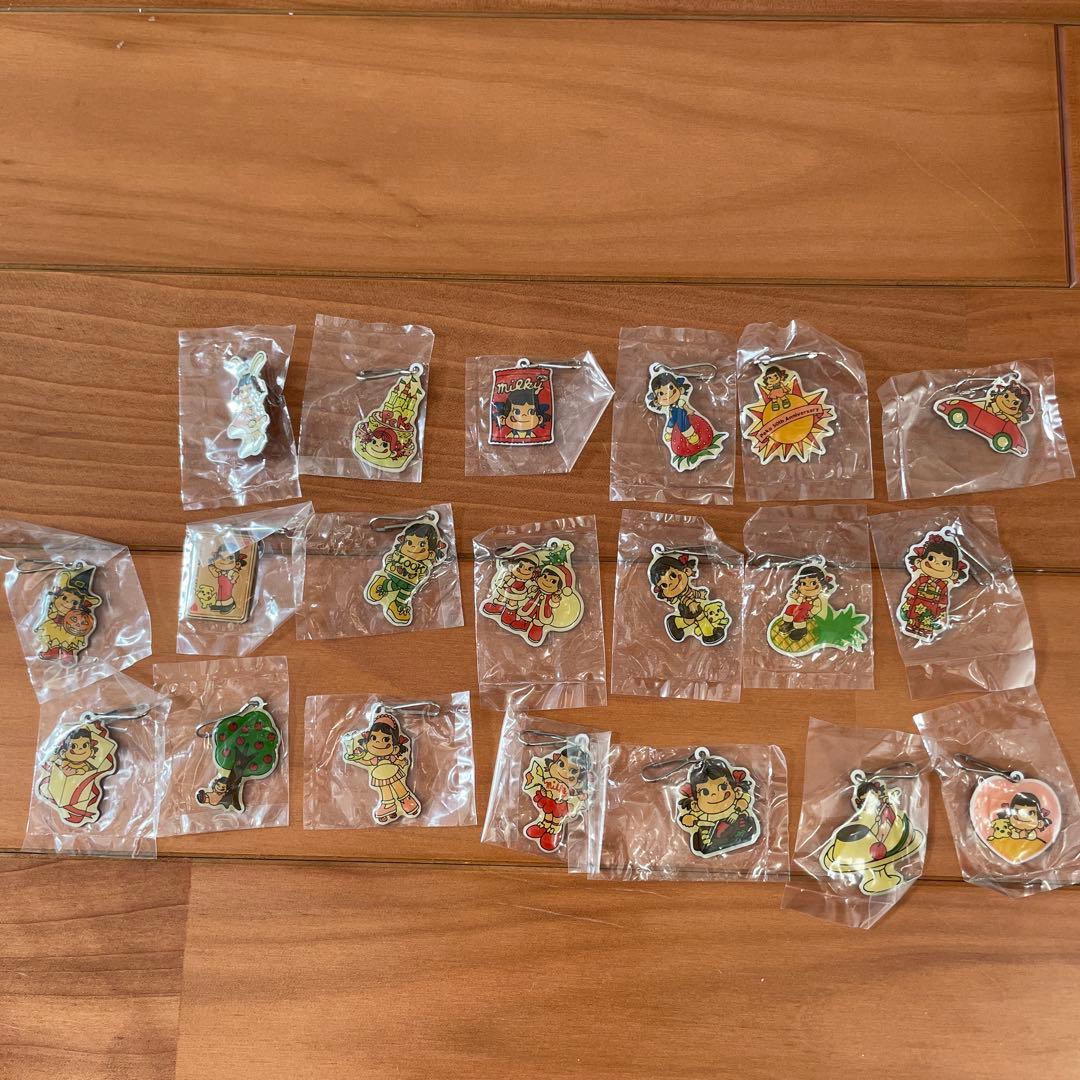 ふわりまとめ売りキティちゃんペコちゃん