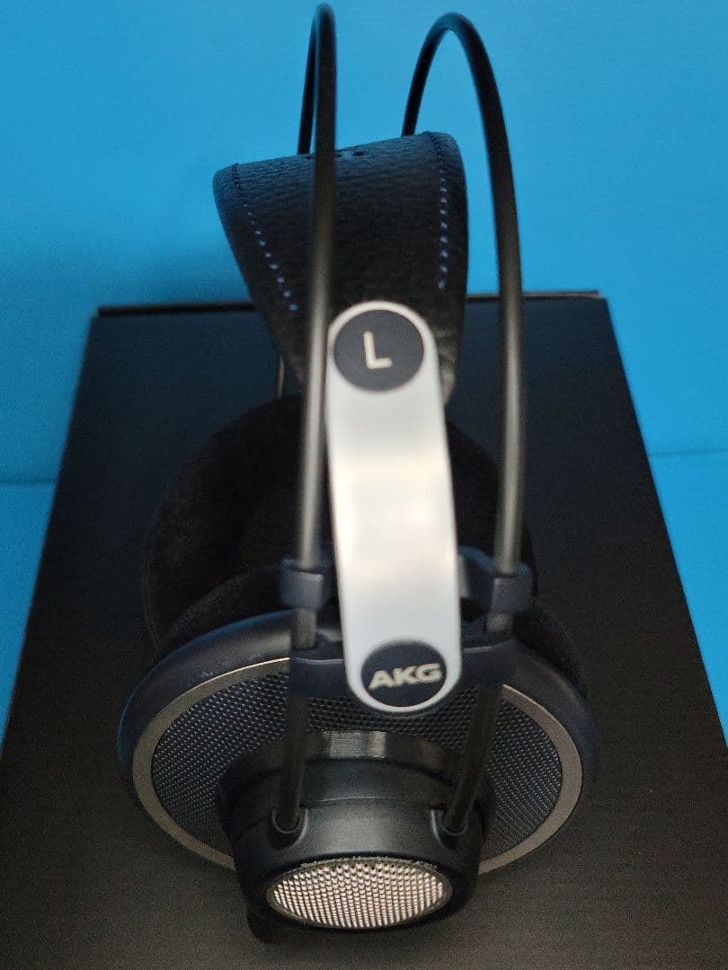 【美品】AKG K702