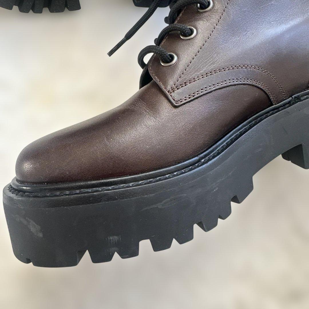 CELINE ブラウン レースアップブーツ