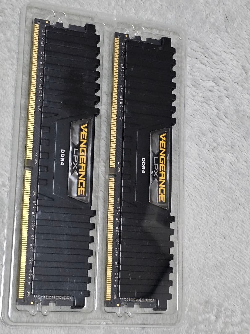 Vengeance DDR4 3200 16GB ×2 計 32GB