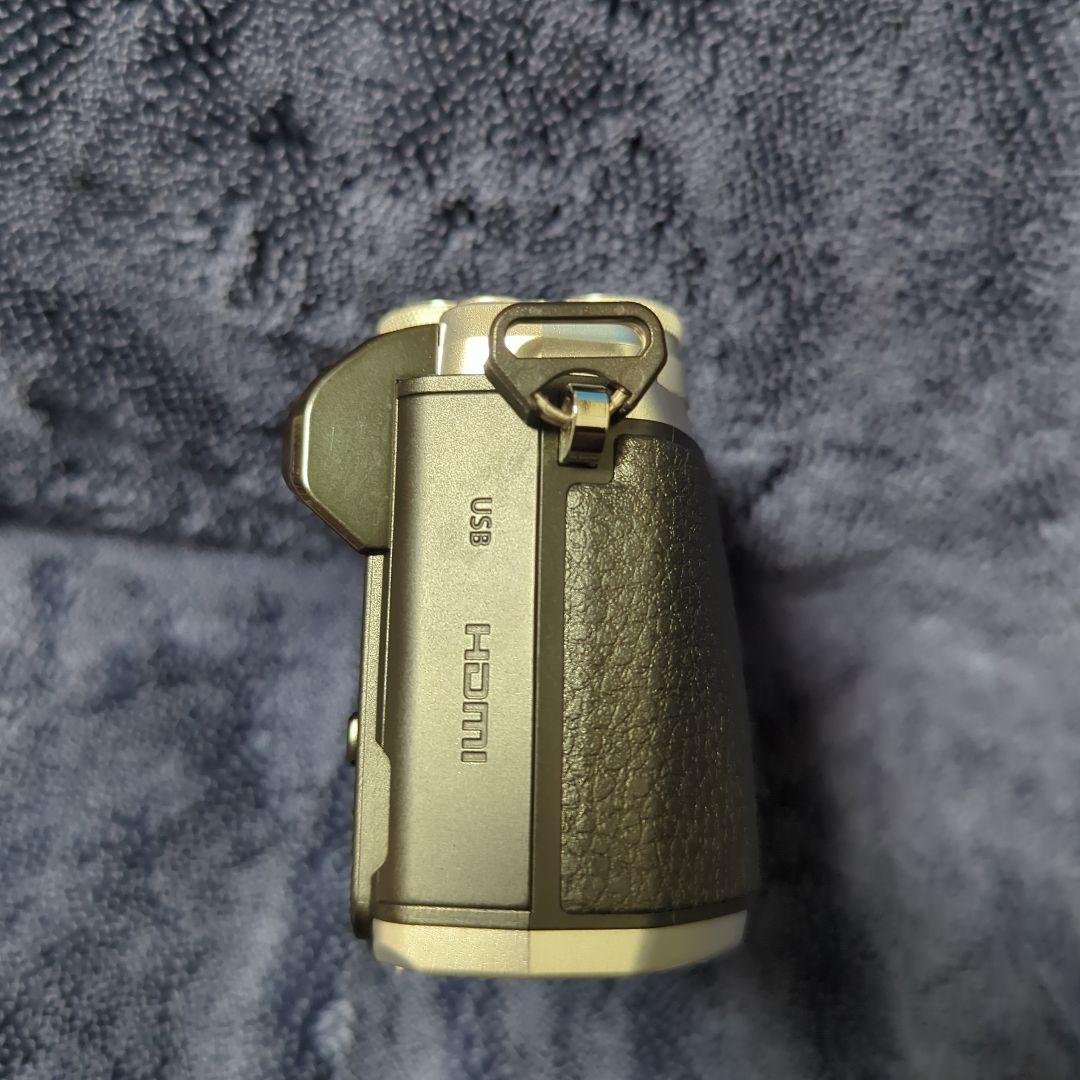 デジタルカメラ OM-D E-M10 Mark III OLYMPUS 25mm f1.8