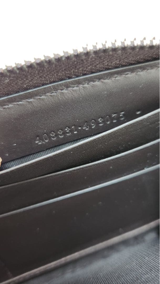 【GUCCI 】GGキャンバス 長財布（ラウンドファスナー）