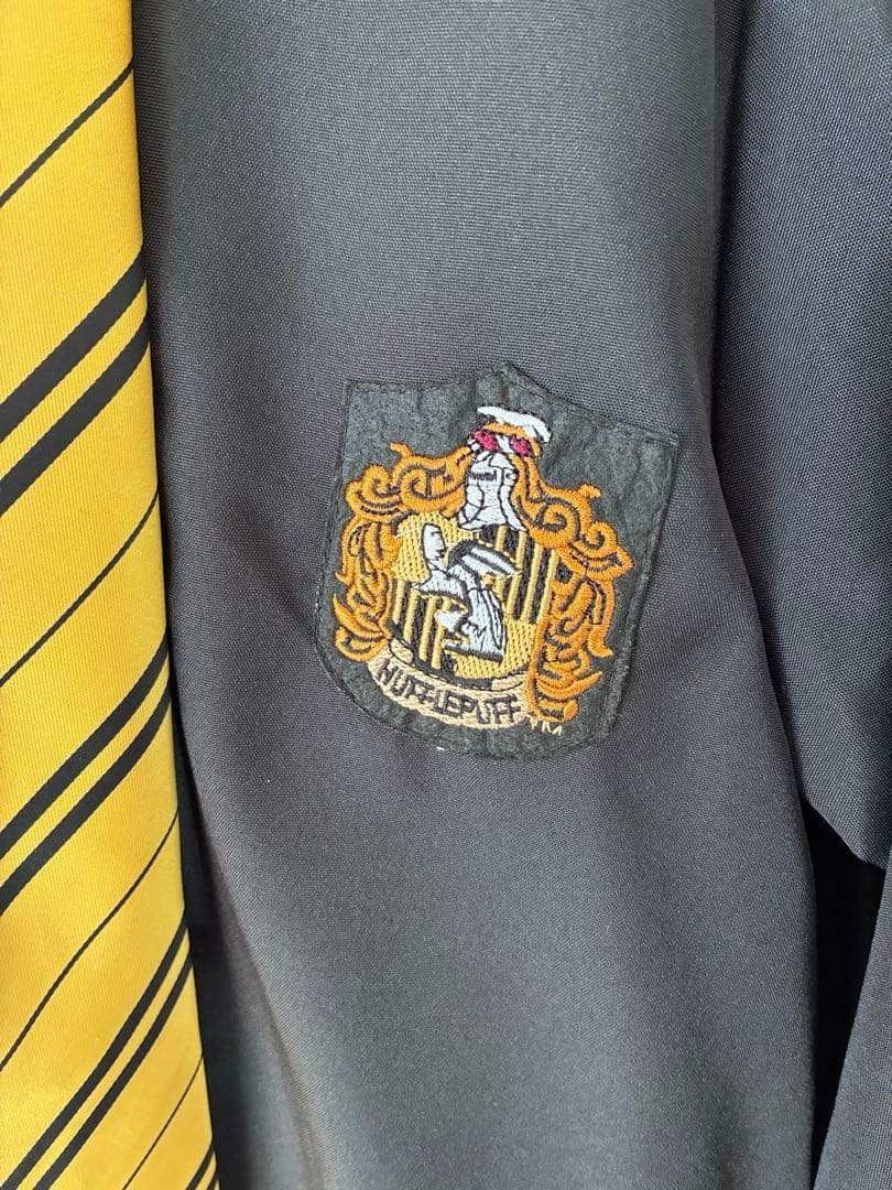 ハリー・ポッター グリフィンドール　ハッフルパフ　ローブ　Sサイズ