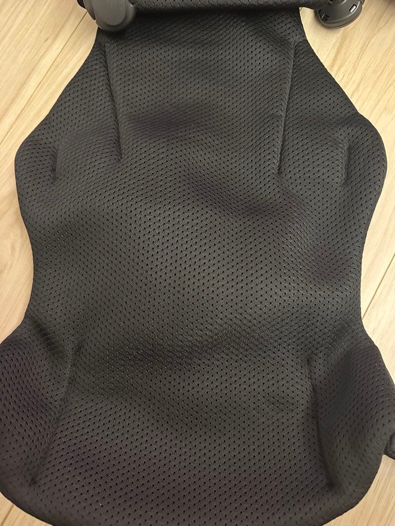 ‘美品’ピトレスク ベビーキャリア ファースト　ブラック　抱っこ紐