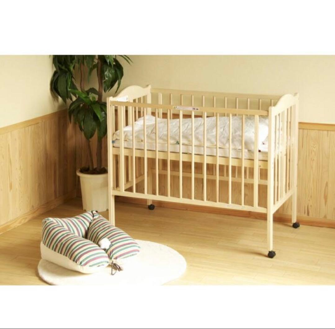 スリーピー木製ベビーベッド✳︎