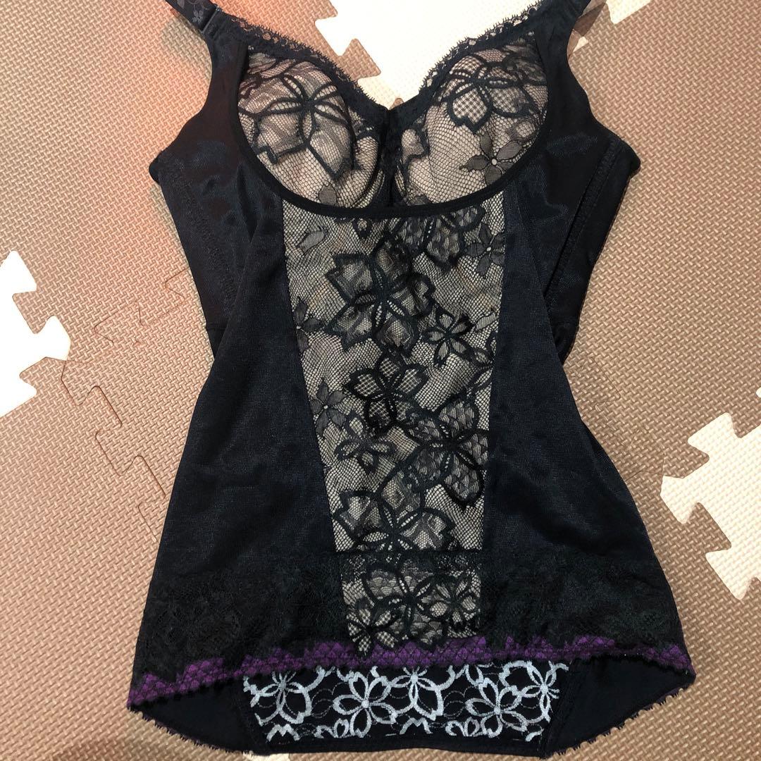 レースデザイン ブラック ボディスーツ C75 L