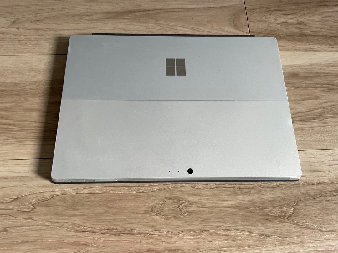 Surface Pro 4 6Y30/12.3型// メモリ 4G キーボード