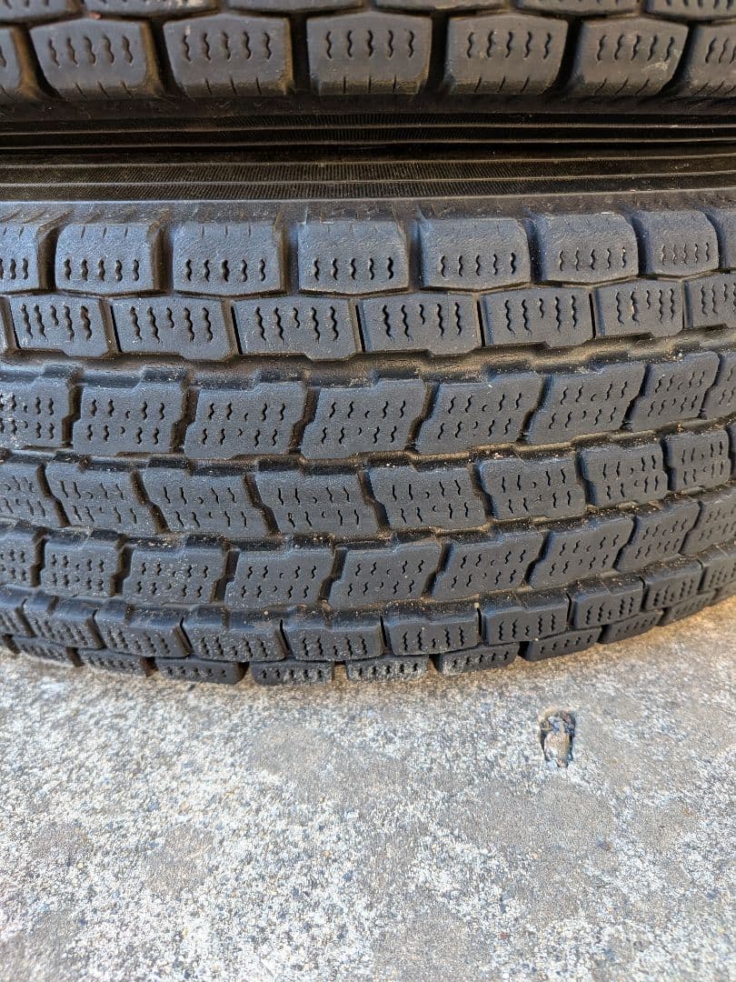 145/80R12 スタッドレス 20年製 ハイゼットやキャリートラック等