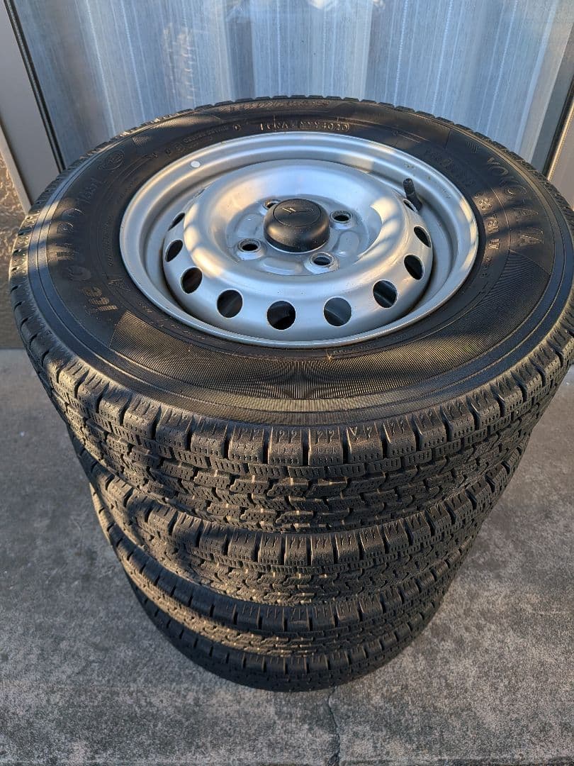 145/80R12 スタッドレス 20年製 ハイゼットやキャリートラック等