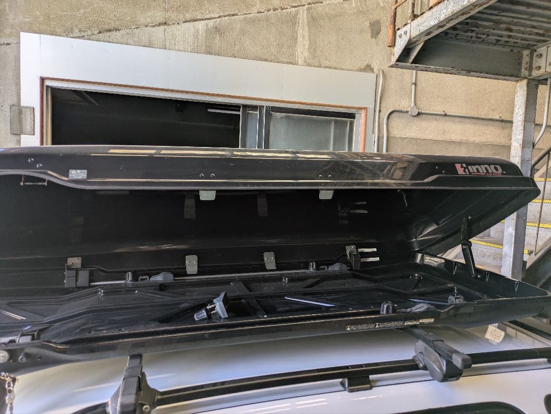 INNO ルーフボックス BR585-BK ローダウンクルーザー　両開き