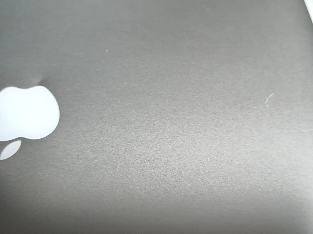 MacBook Pro Retina 15インチ　シルバー