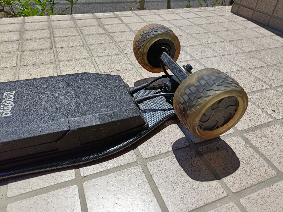 maxfind 電動スケボー オフロードタイヤ付き