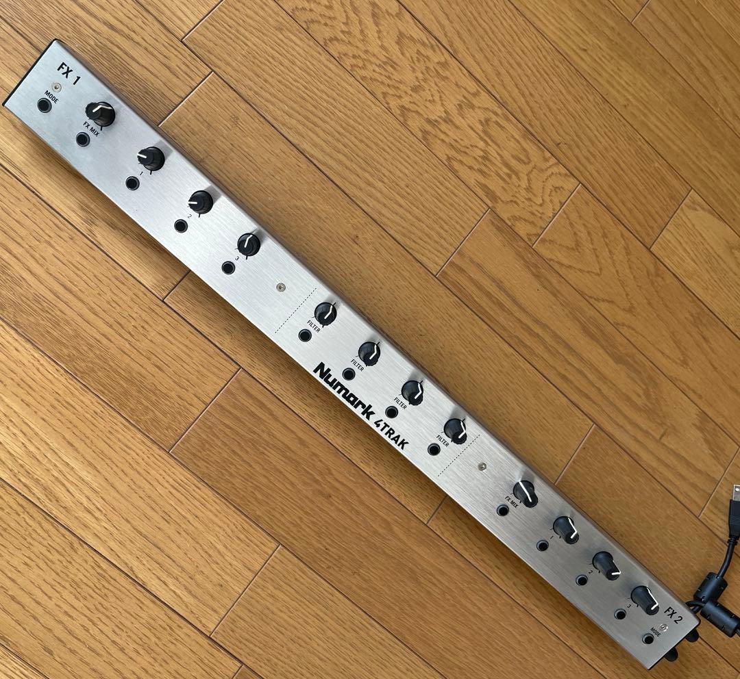 ③激レア　Numark ヌマーク4TRAK DJコントローラー
