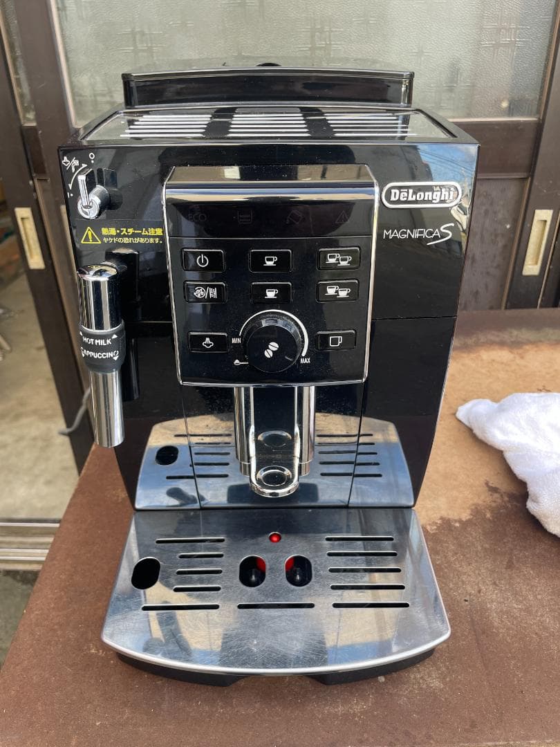 De'Longhi デロンギ マグニフィカS　全自動エスプレッソコーヒーマシン
