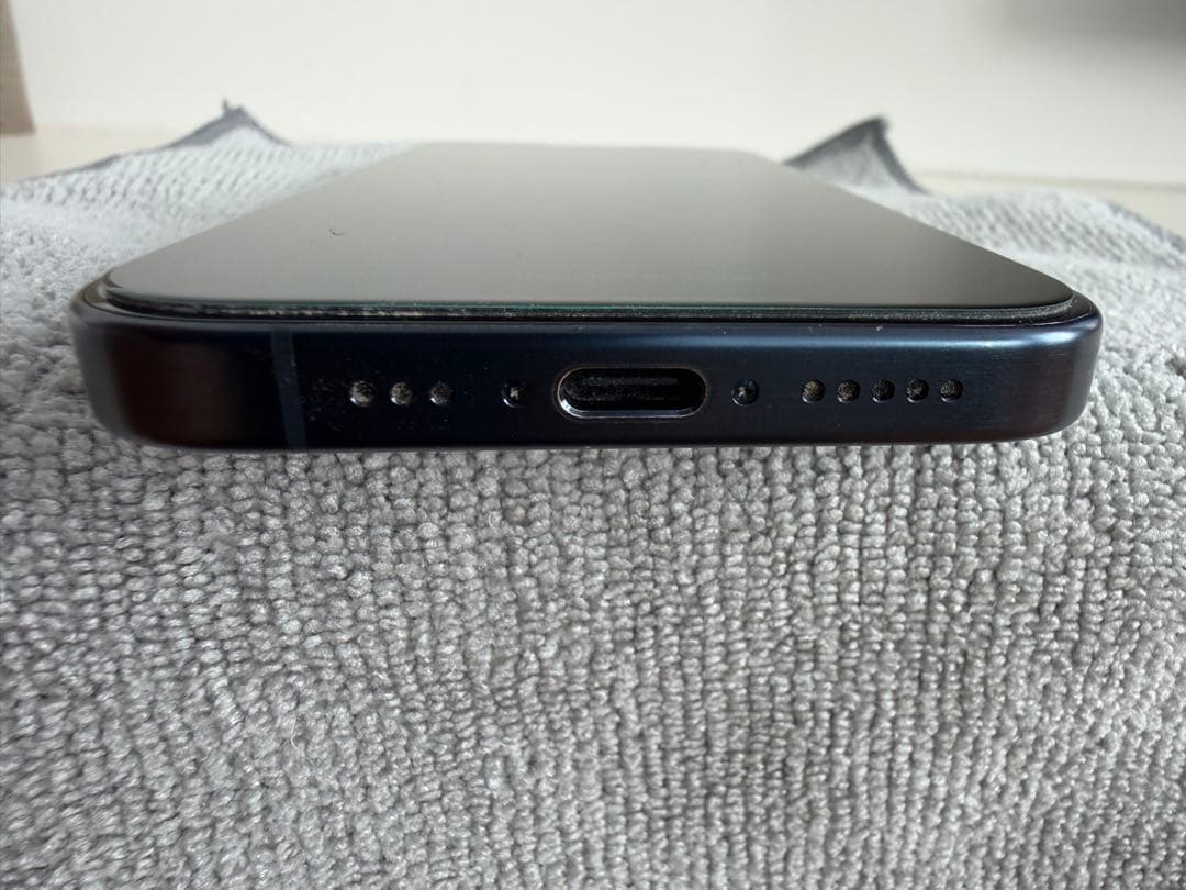 Apple iPhone 15 Pro SIMフリー