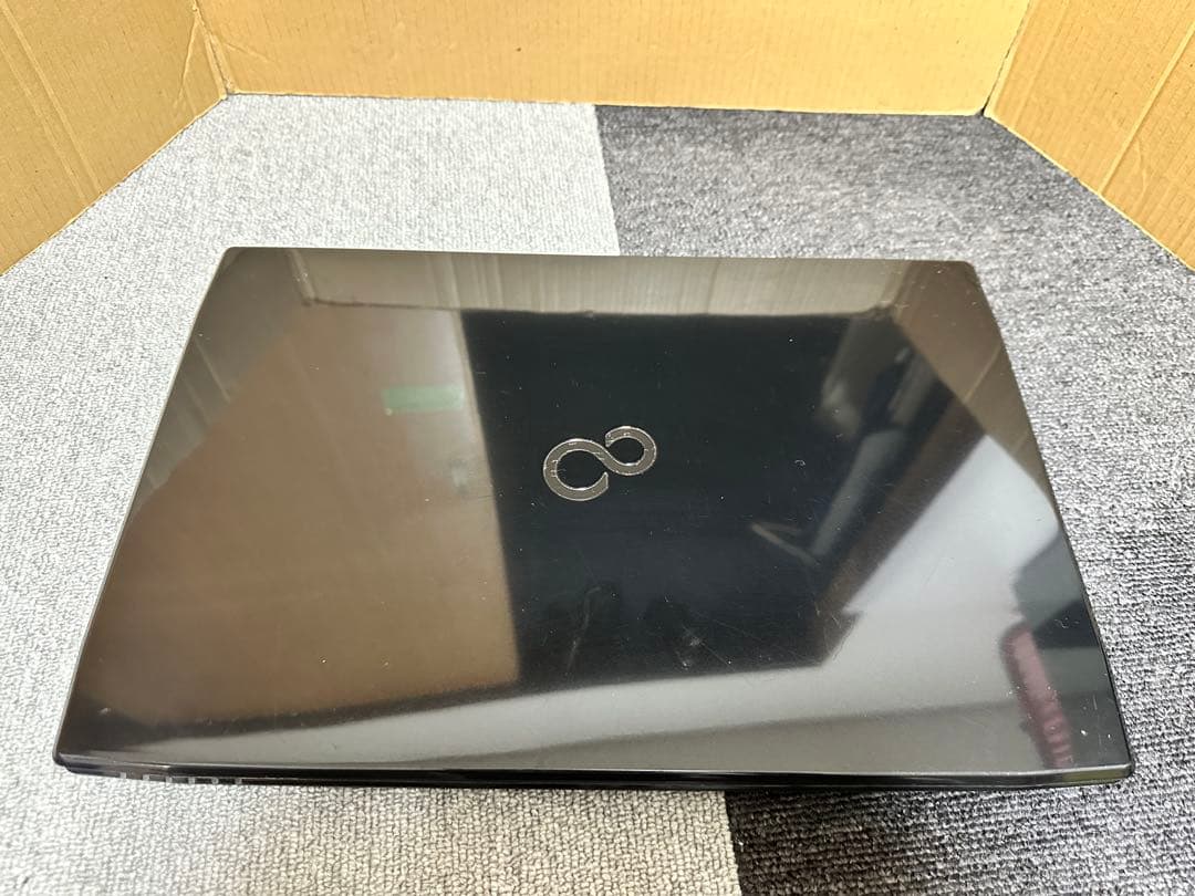 富士通　Lifebook AH53/R Core i7 Office 付き