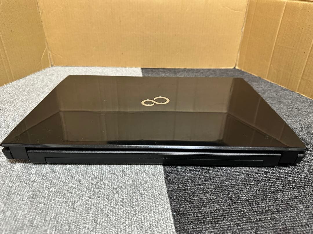 富士通　Lifebook AH53/R Core i7 Office 付き