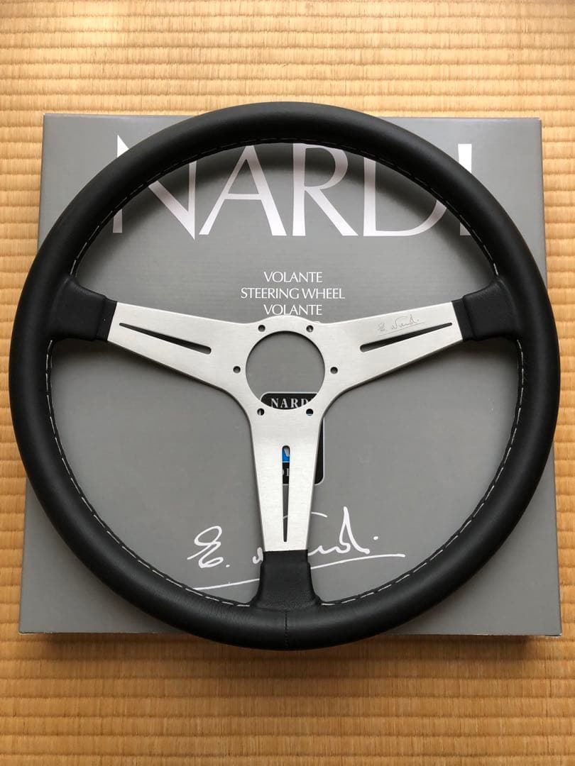 ナルディステアリング38㎝